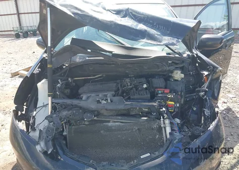 2013 Honda Fit z USA, uszkodzony, nr VIN JHMGE8H30DC018885